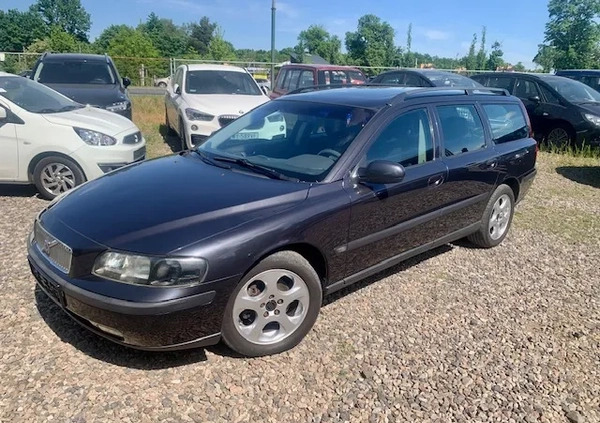 Volvo V70 cena 12900 przebieg: 250000, rok produkcji 2002 z Warszawa małe 154